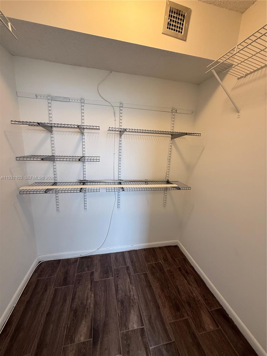 5 OF PALM SPRINGS 2 CONDO - Residential