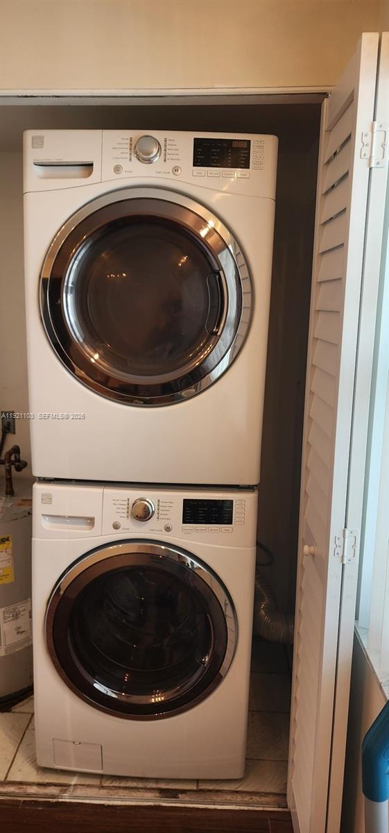 5 OF PALM SPRINGS 2 CONDO - Residential