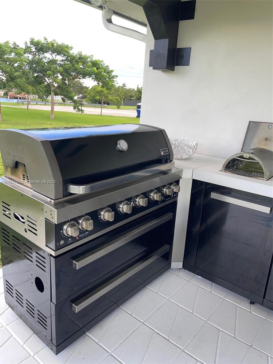 ZAMORA ESTATES - Residential