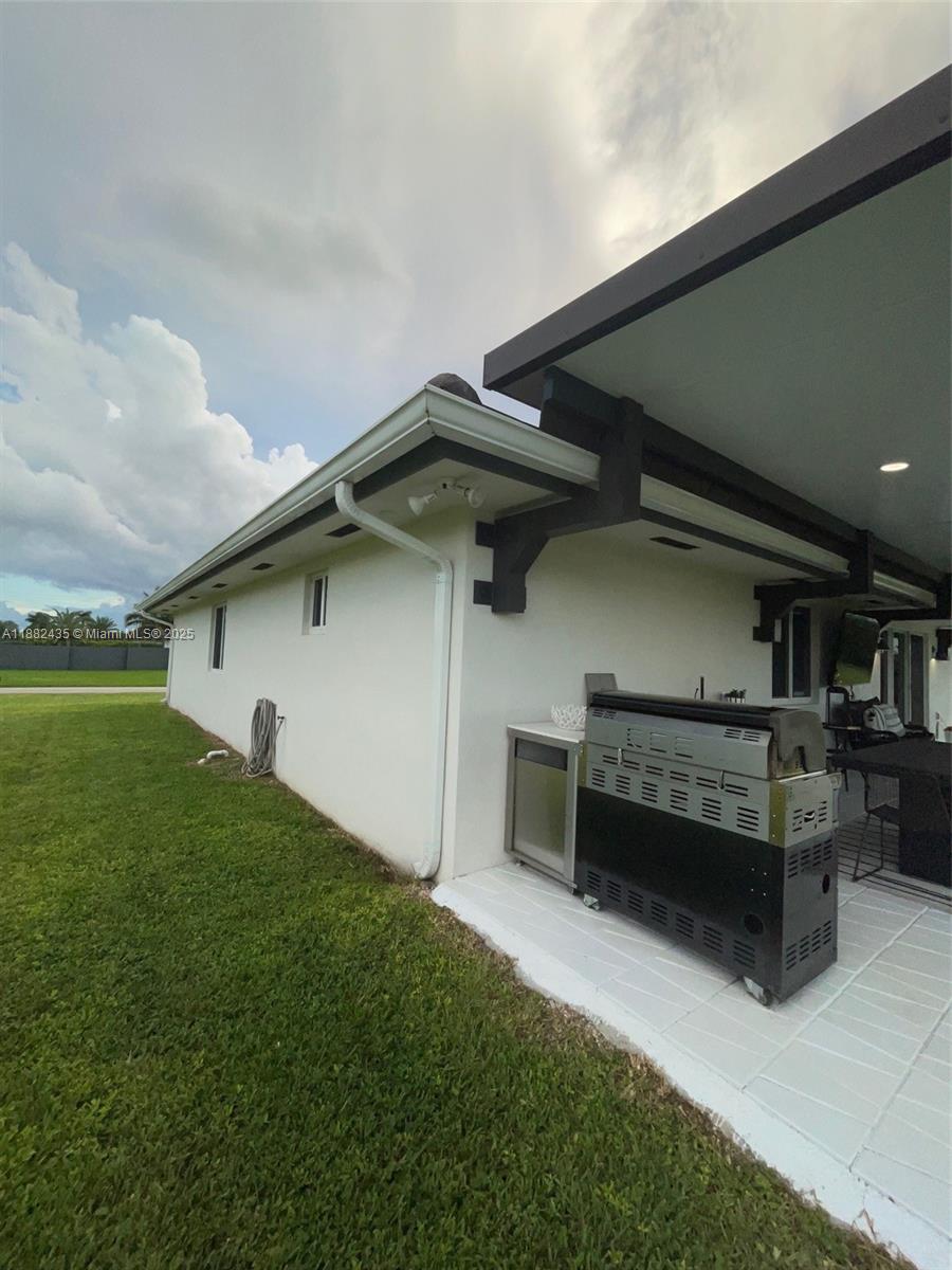 ZAMORA ESTATES - Residential