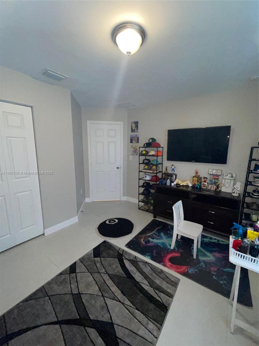 ZAMORA ESTATES - Residential