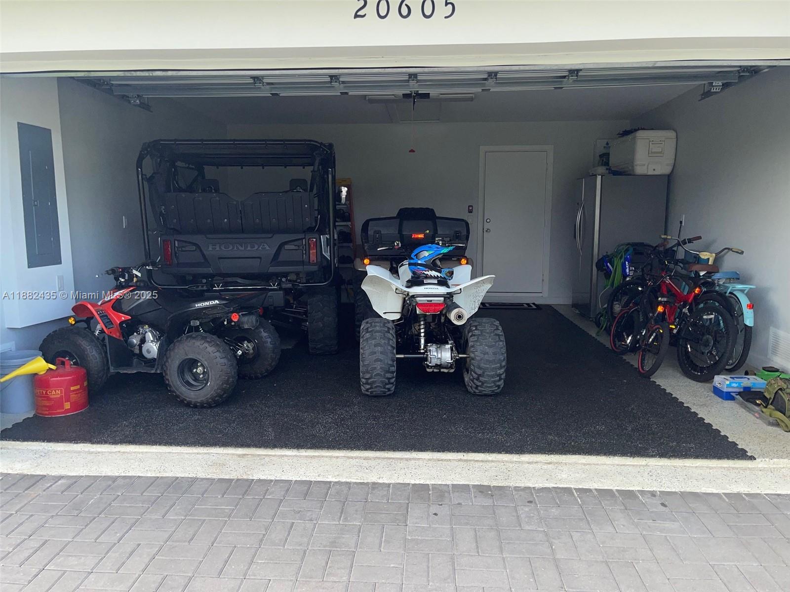 ZAMORA ESTATES - Residential