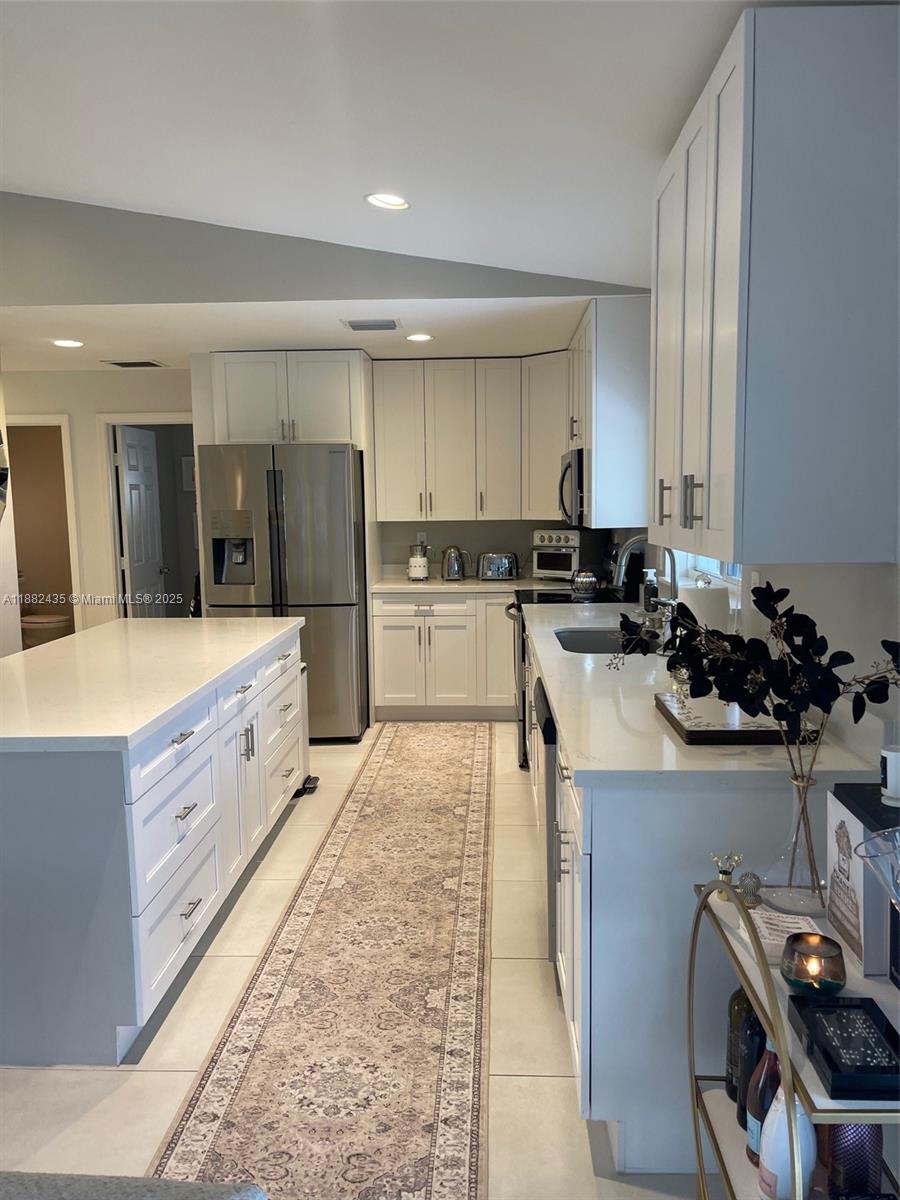 ZAMORA ESTATES - Residential