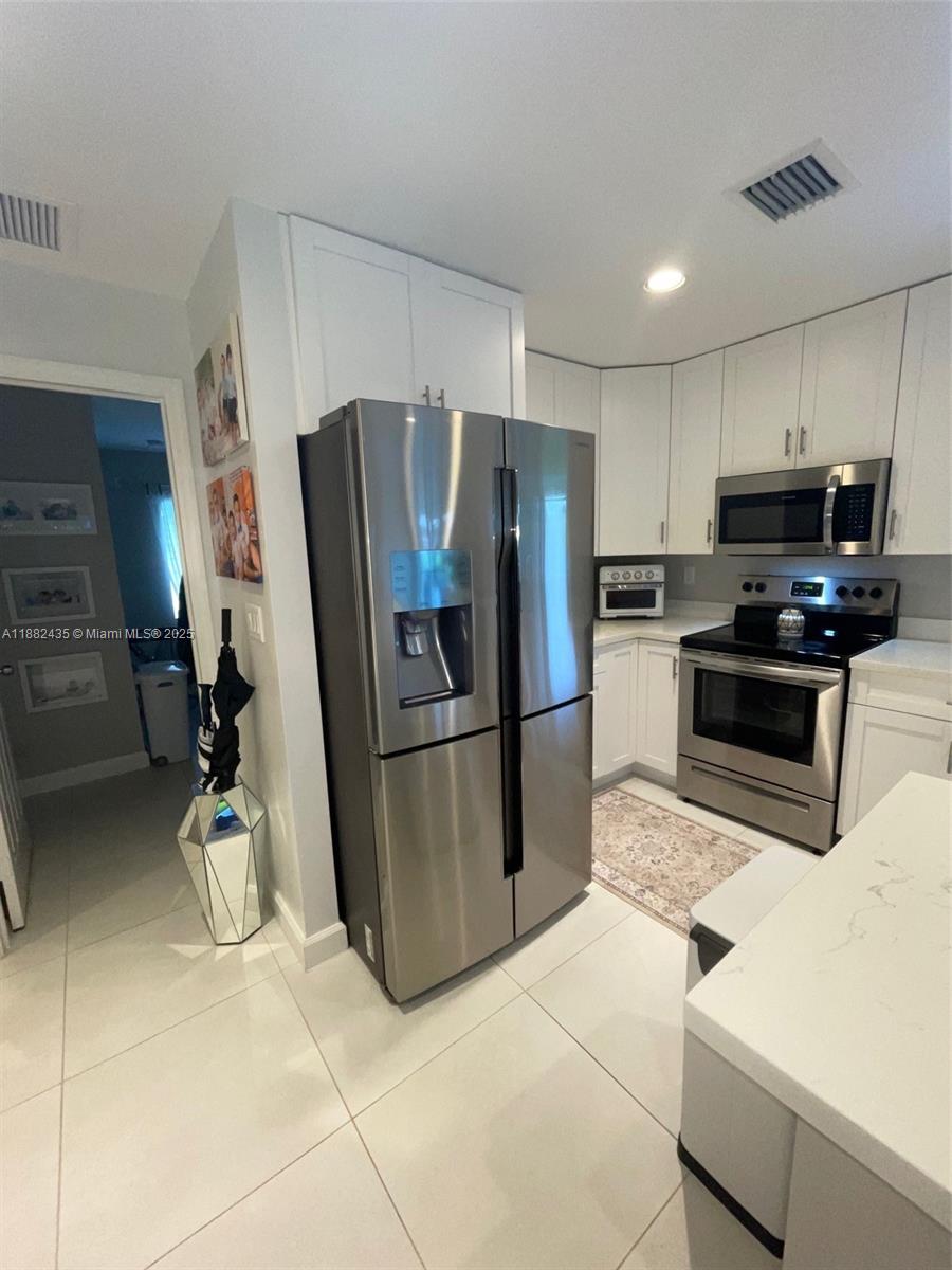 ZAMORA ESTATES - Residential