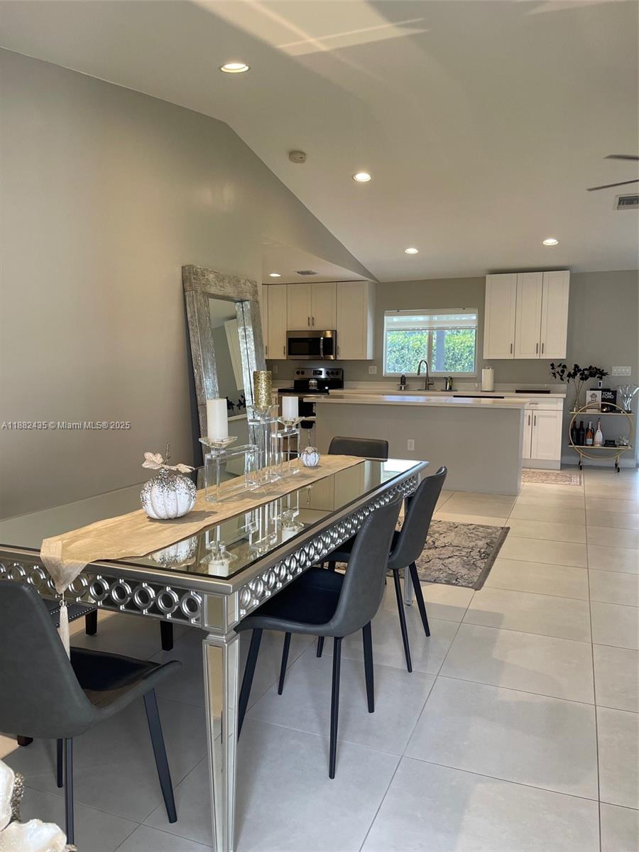 ZAMORA ESTATES - Residential