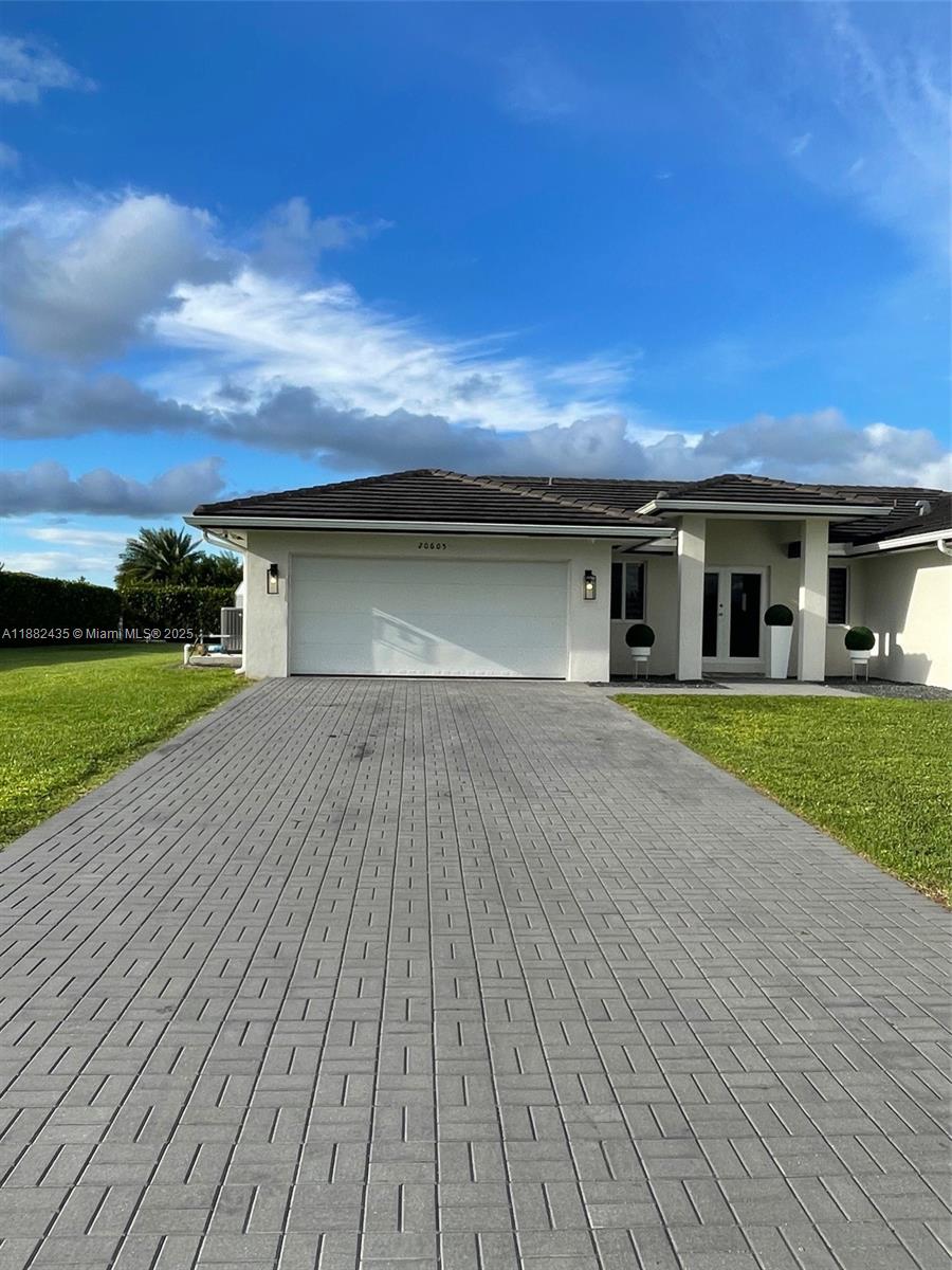 ZAMORA ESTATES - Residential