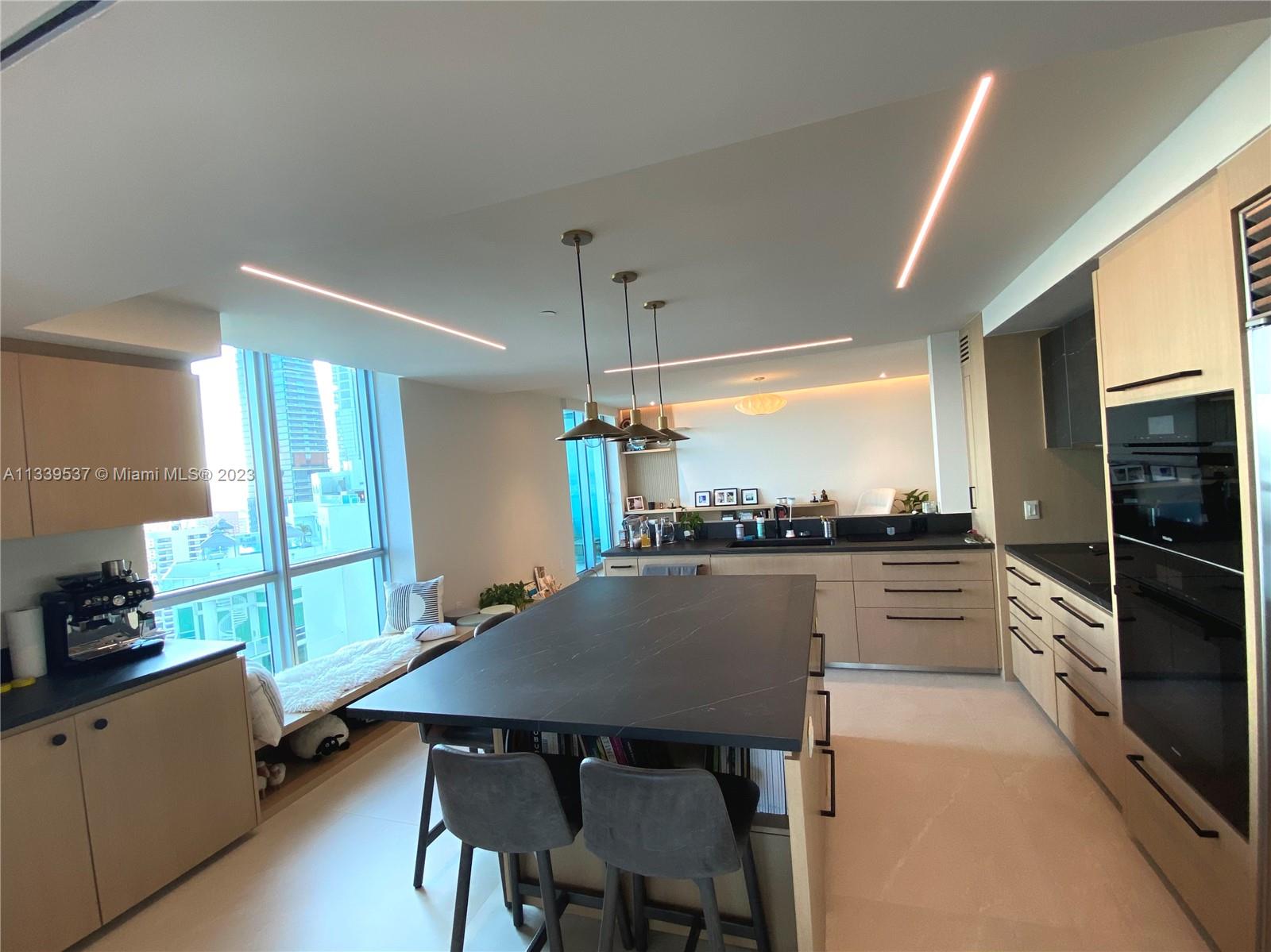 JADE RESIDENCES  BRICKELL - Residential