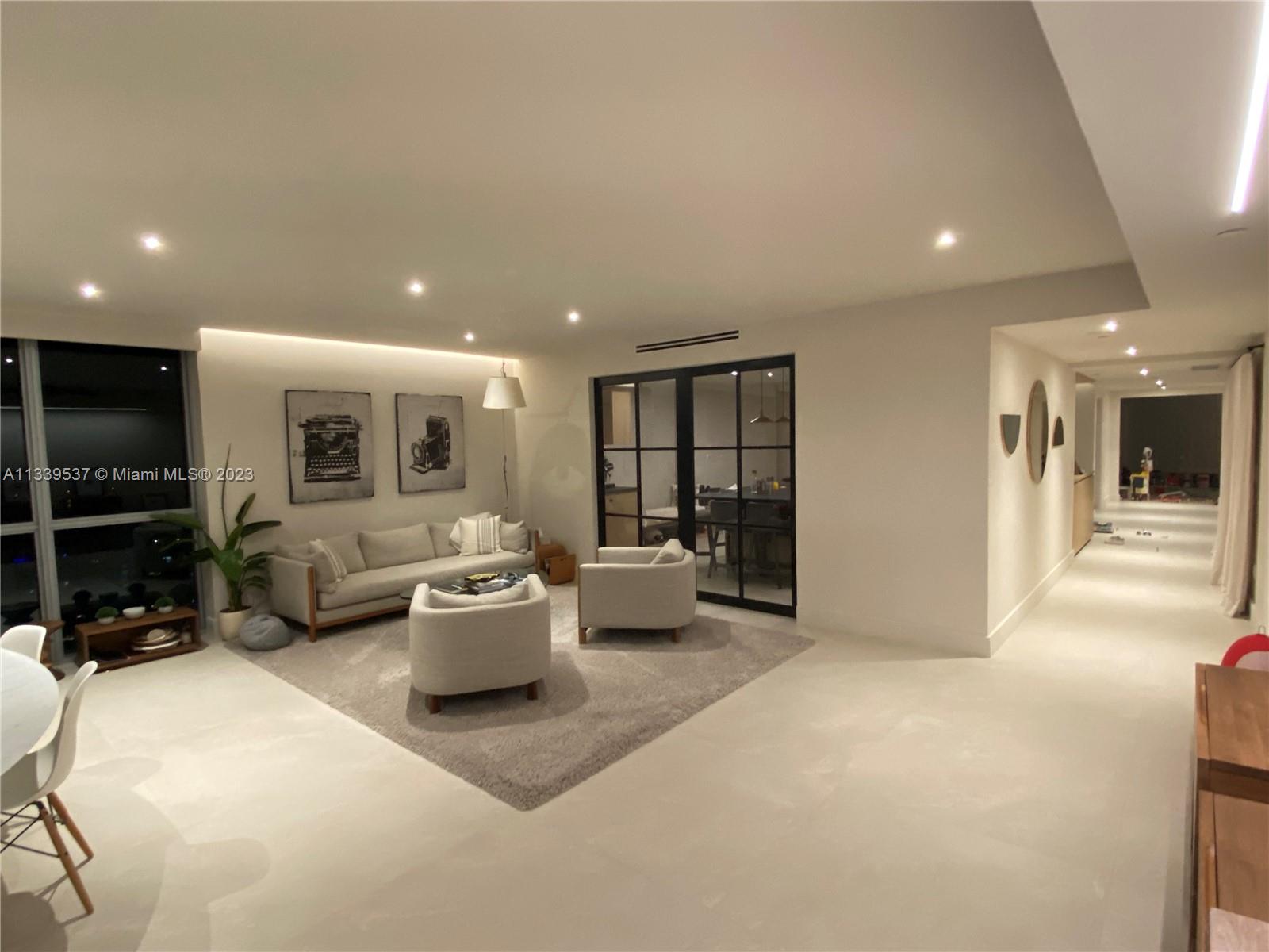 JADE RESIDENCES  BRICKELL - Residential