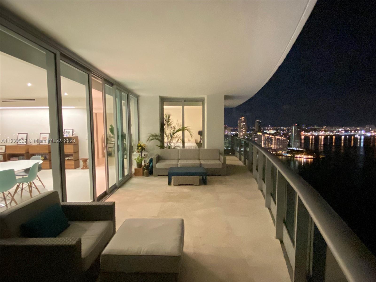 JADE RESIDENCES  BRICKELL - Residential