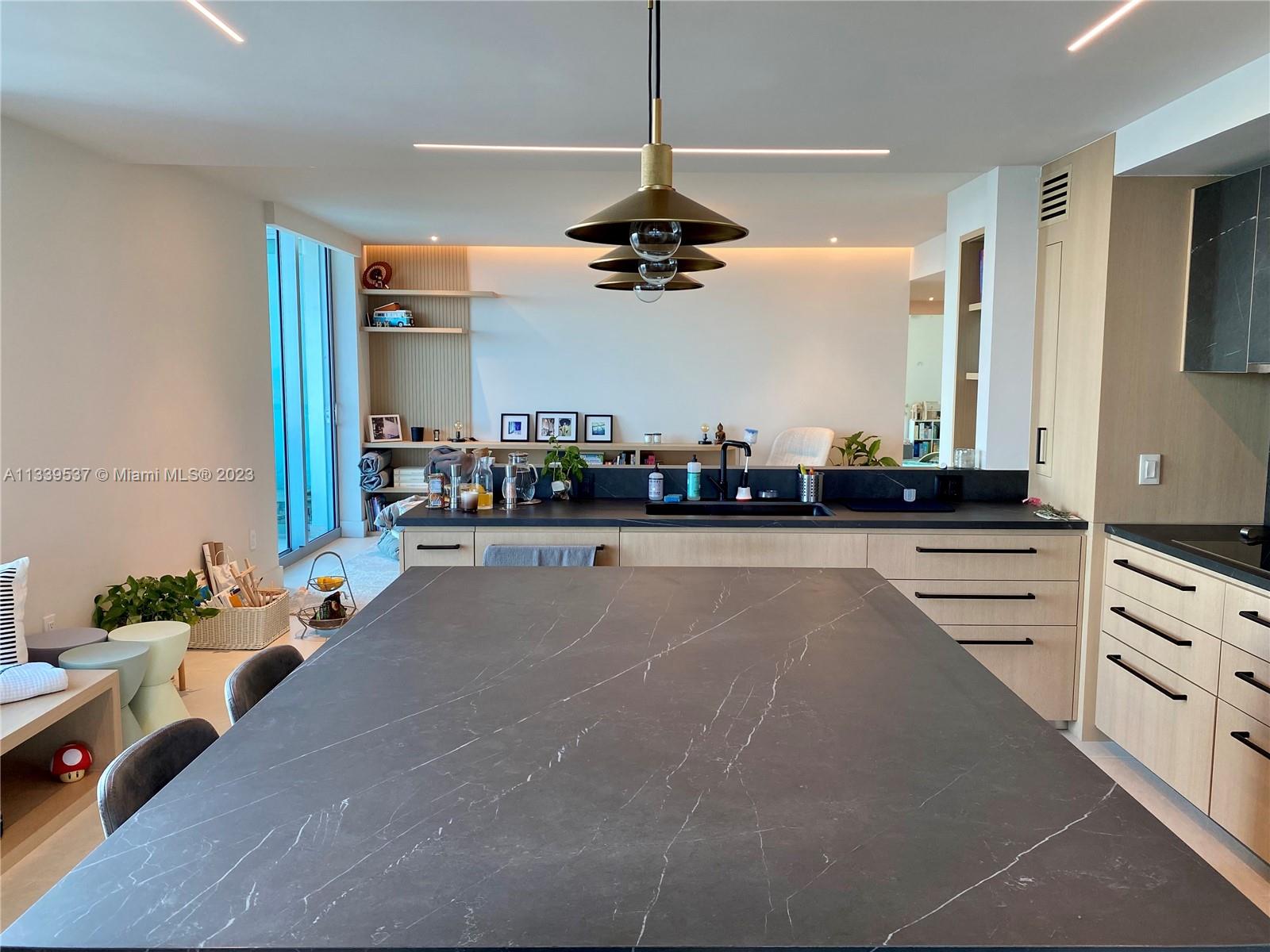 JADE RESIDENCES  BRICKELL - Residential