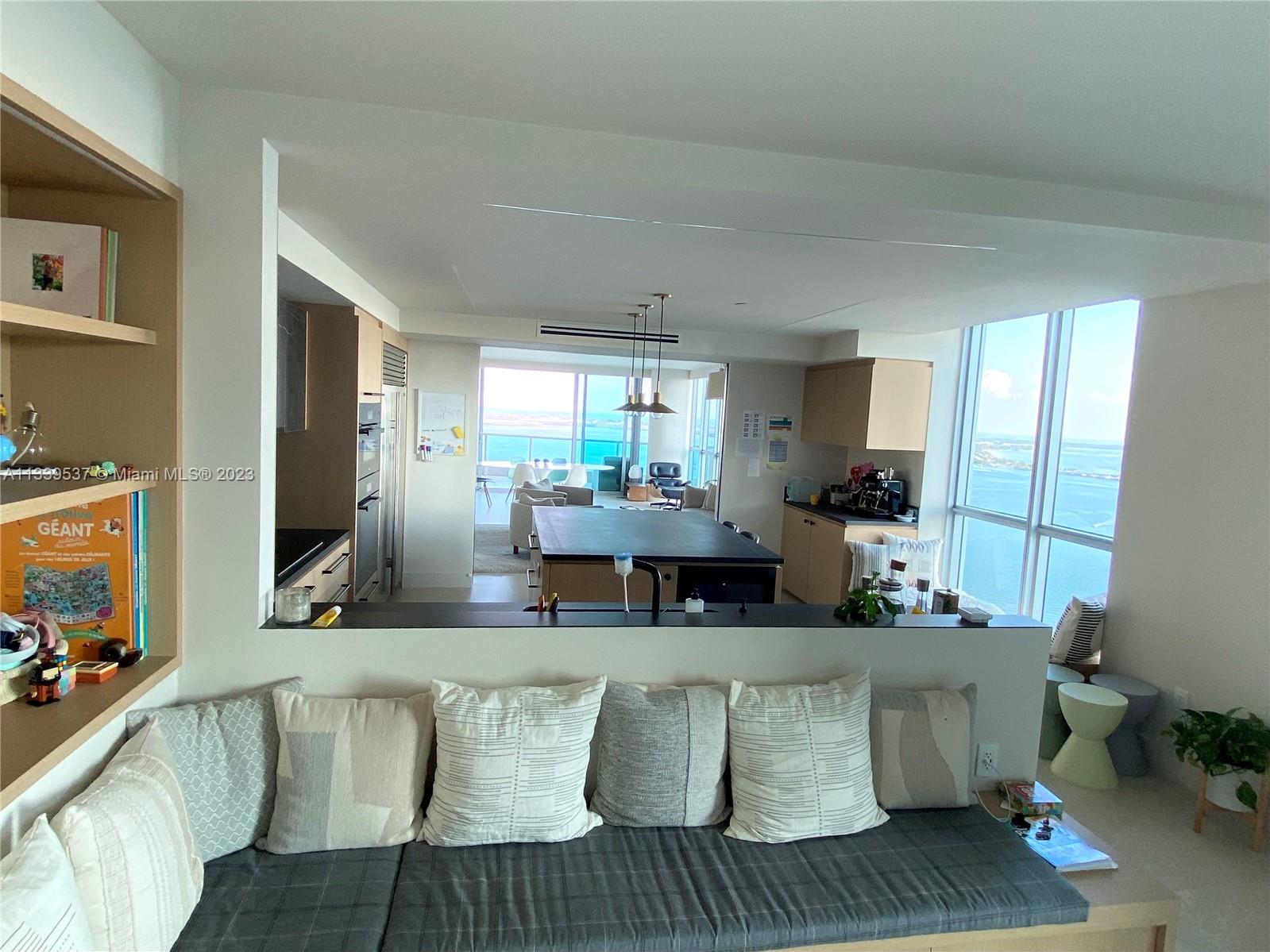 JADE RESIDENCES  BRICKELL - Residential