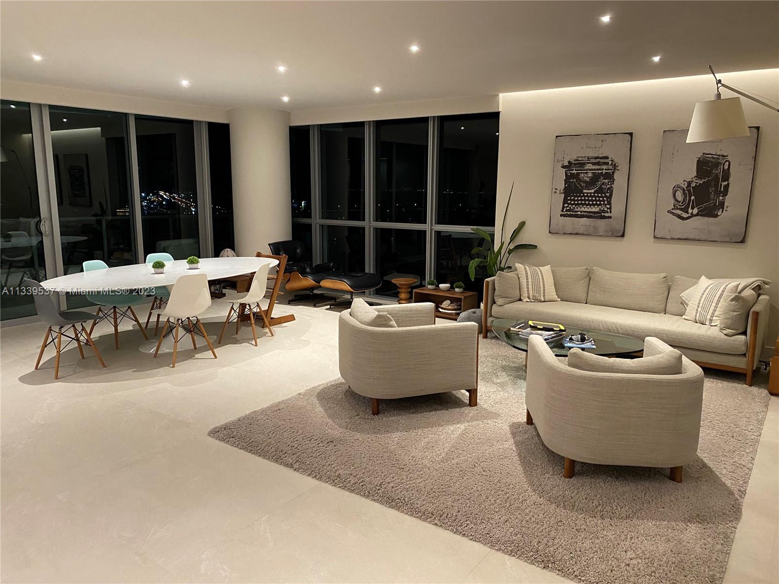 JADE RESIDENCES  BRICKELL - Residential