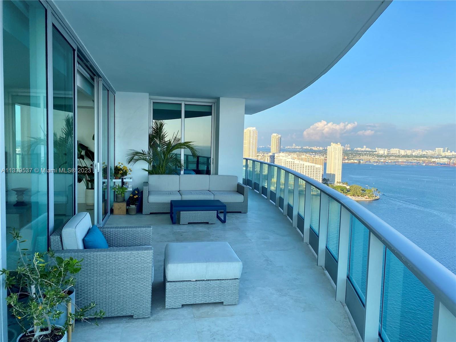 JADE RESIDENCES  BRICKELL - Residential