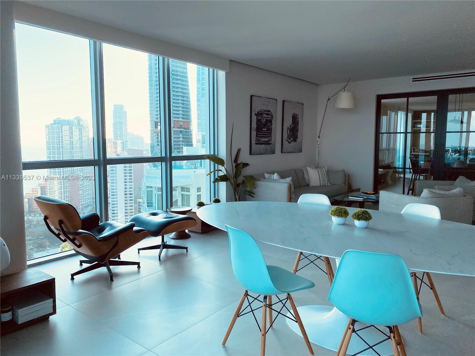 JADE RESIDENCES  BRICKELL - Residential