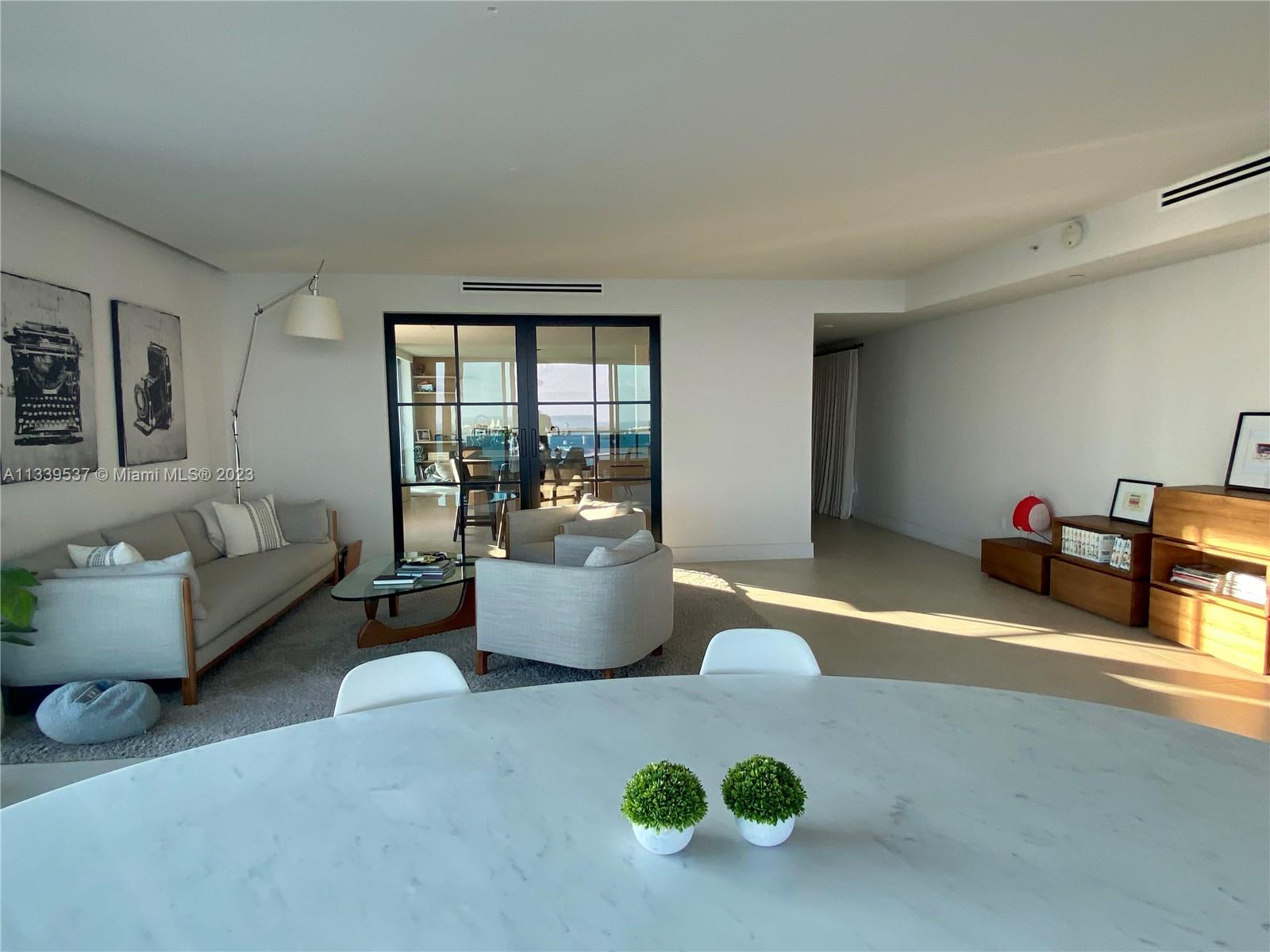 JADE RESIDENCES  BRICKELL - Residential