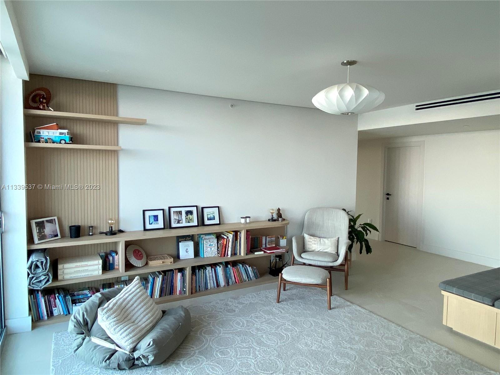 JADE RESIDENCES  BRICKELL - Residential