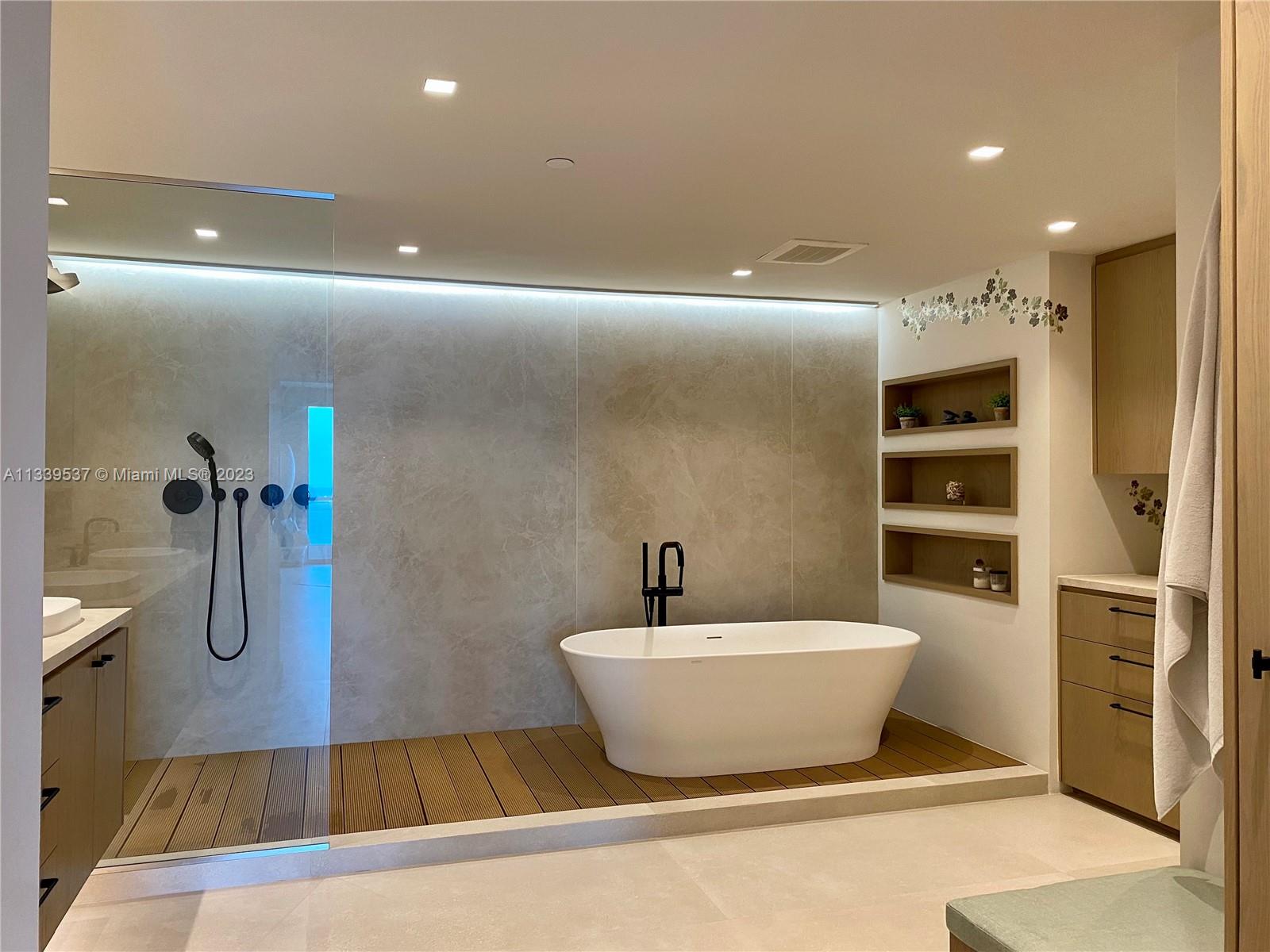 JADE RESIDENCES  BRICKELL - Residential