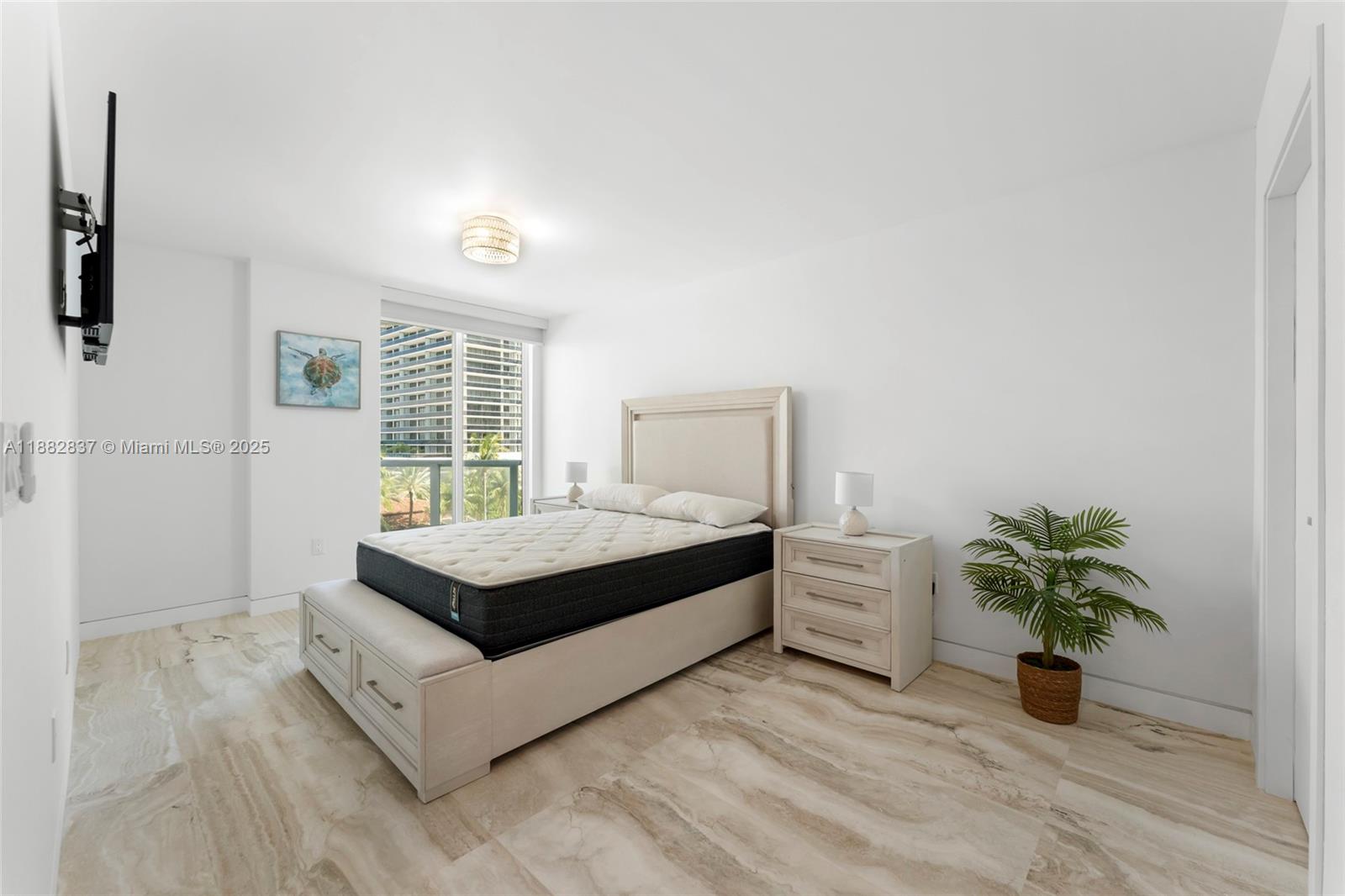 THE GRANDVIEW CONDO - Residential Lease