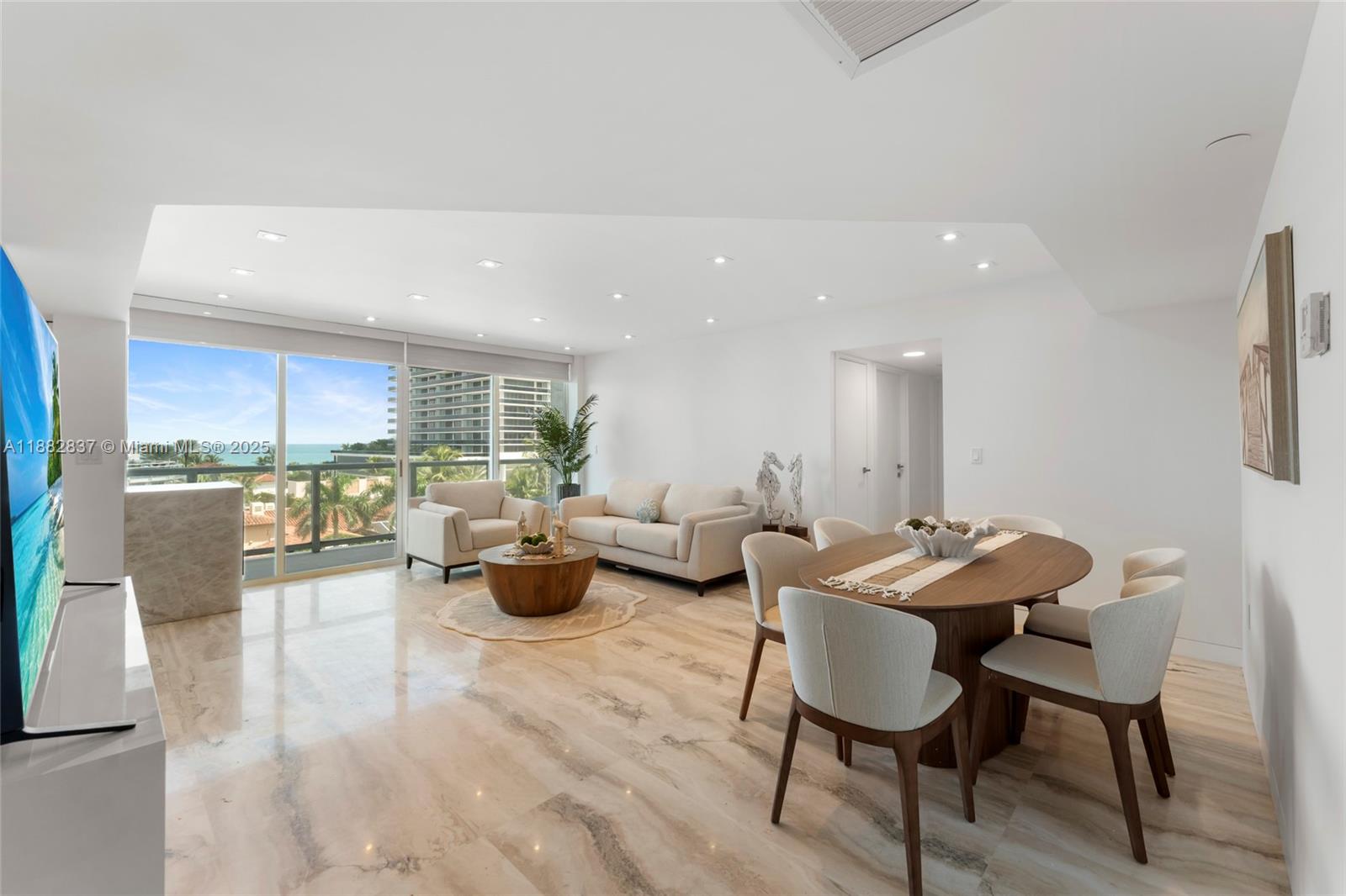 THE GRANDVIEW CONDO - Residential Lease