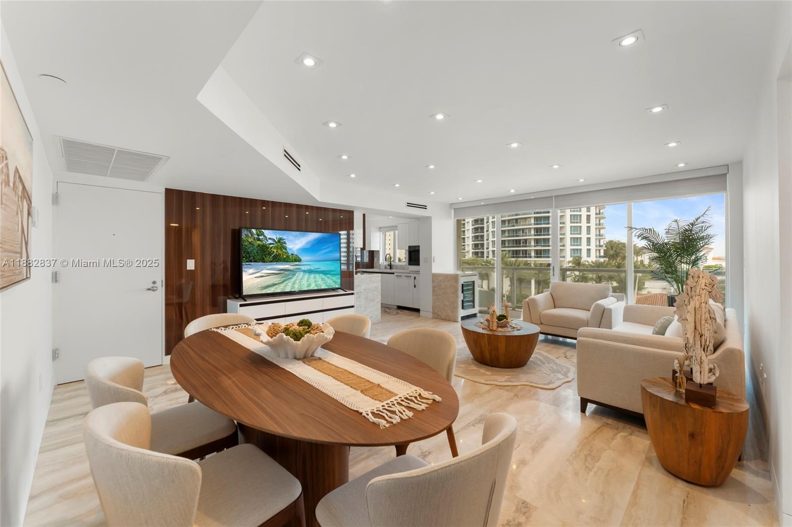 THE GRANDVIEW CONDO - Residential Lease