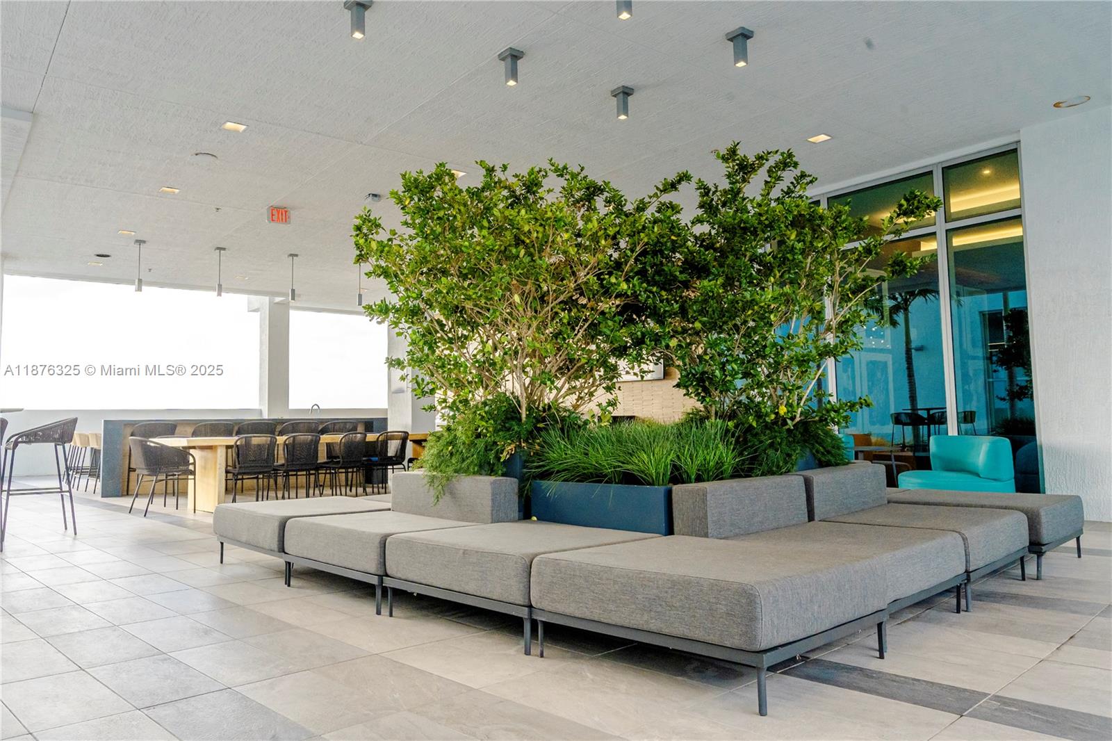 QUADRO CONDO - Residential