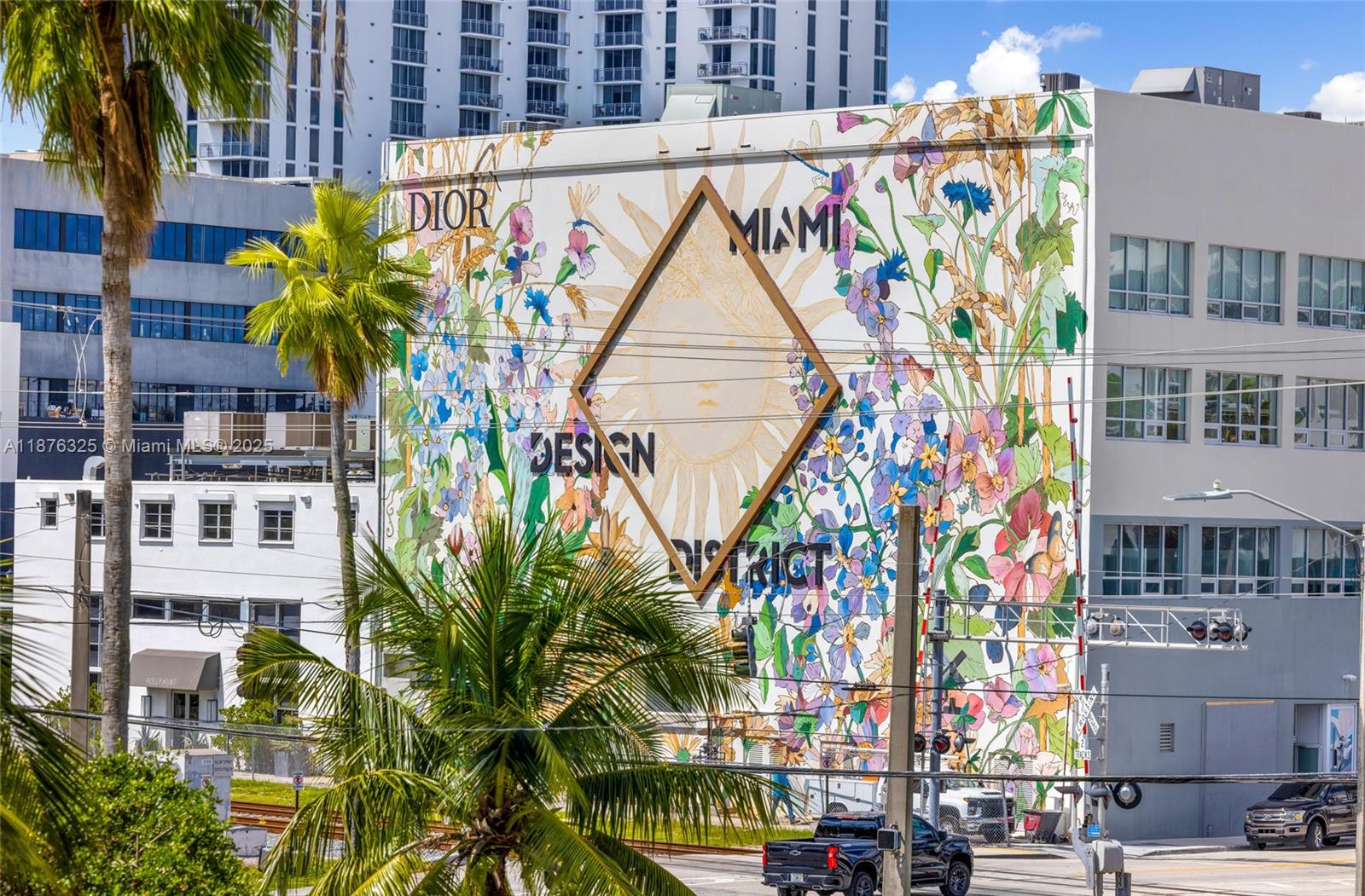 QUADRO CONDO - Residential