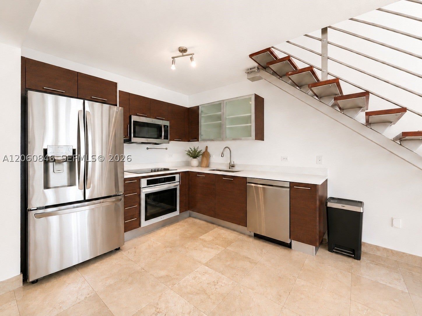 41 SE 5th St 1412