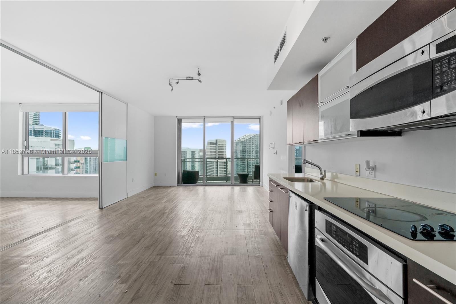 90 SW 3rd St 4203