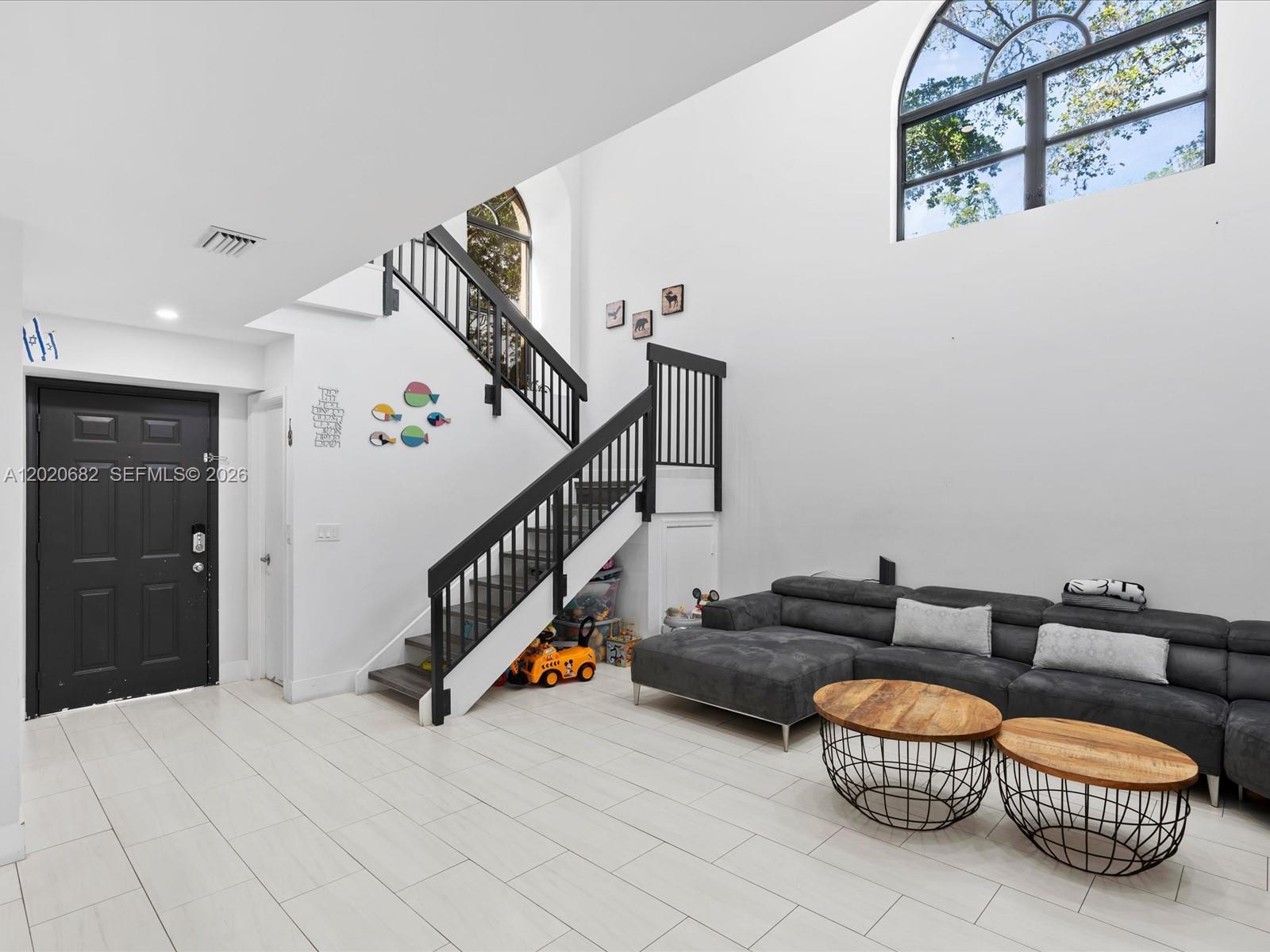 EMERALD OAKS 8 CONDO - Residential