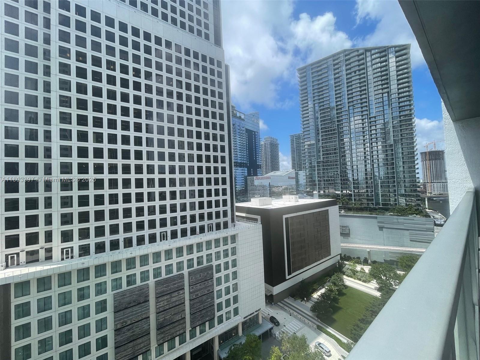 Rental Property at 500 Brickell Ave 1906, Miami, Broward County, Florida - Bedrooms: 1 
Bathrooms: 1  - $3,300 MO.