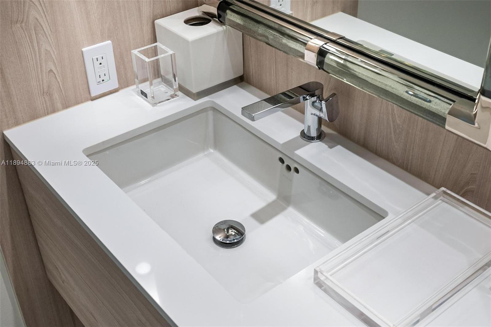 ICON CONDO - Residential Lease