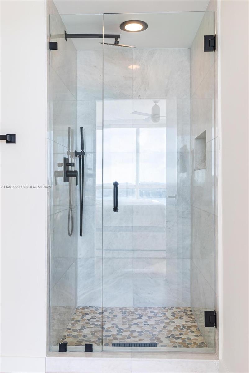 ICON CONDO - Residential Lease