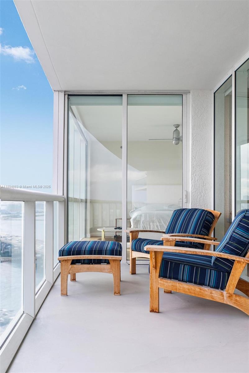 ICON CONDO - Residential Lease