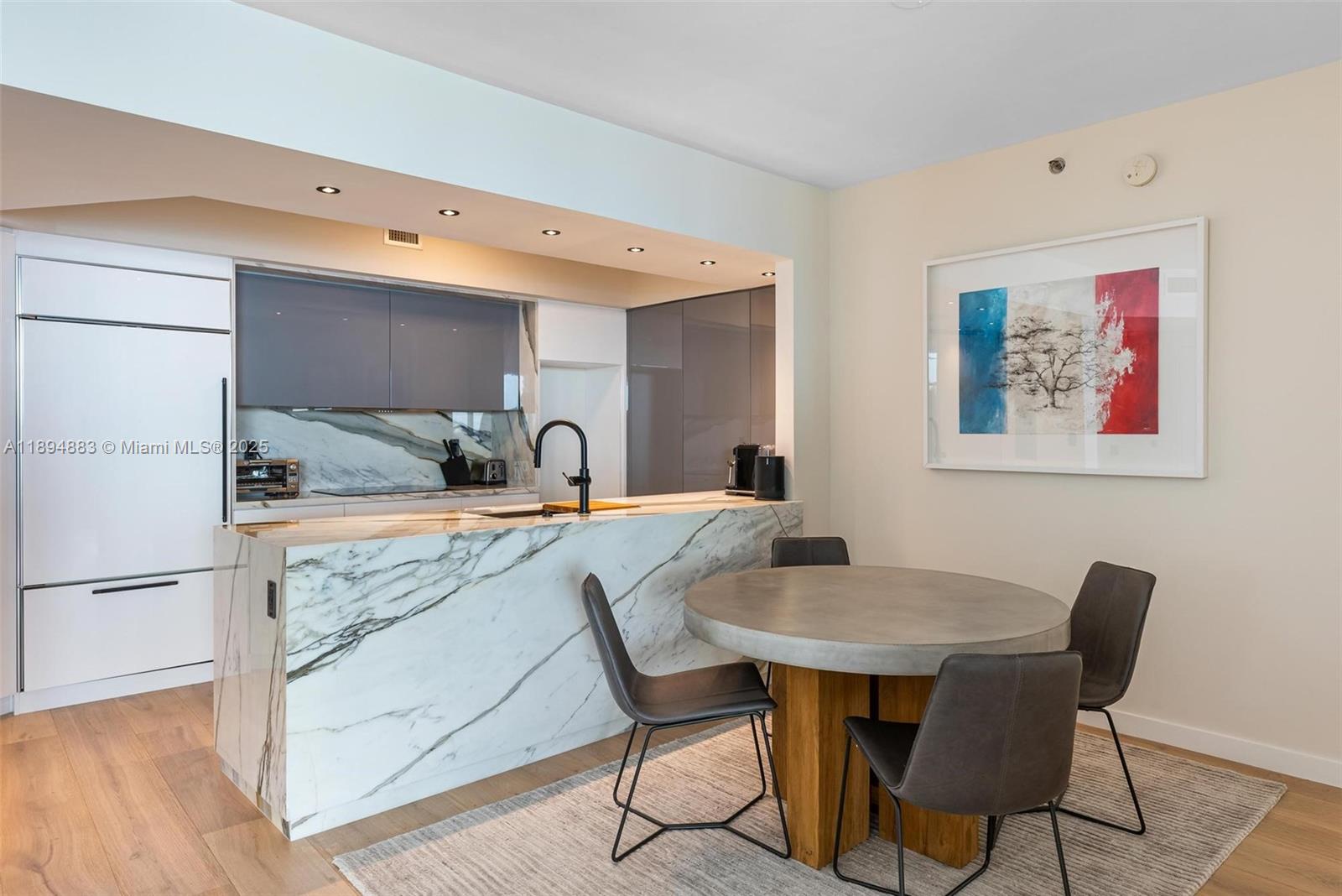 ICON CONDO - Residential Lease