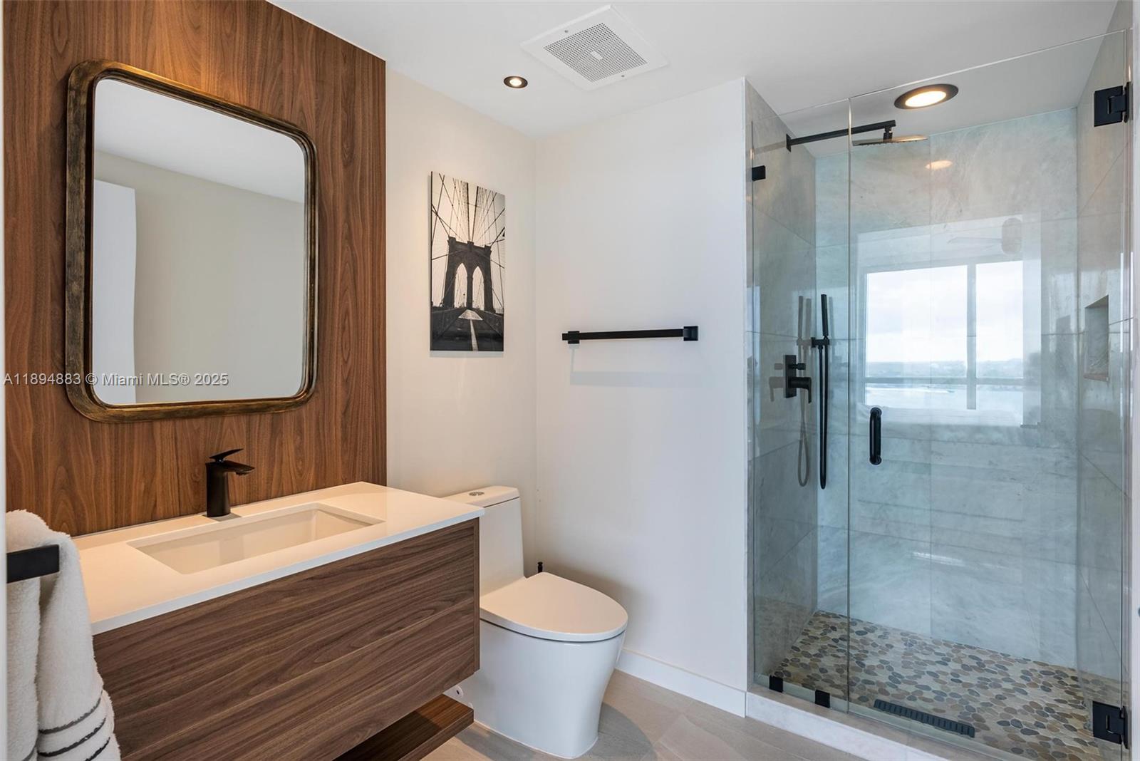 ICON CONDO - Residential Lease