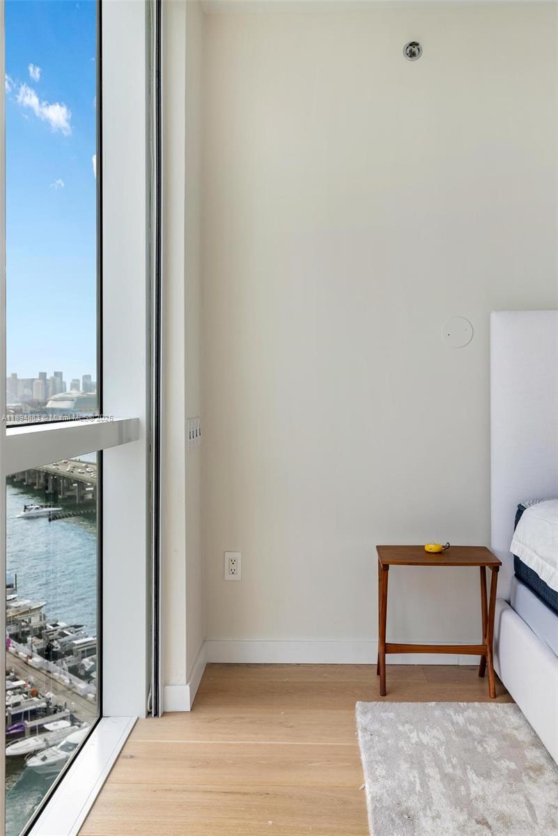 ICON CONDO - Residential Lease