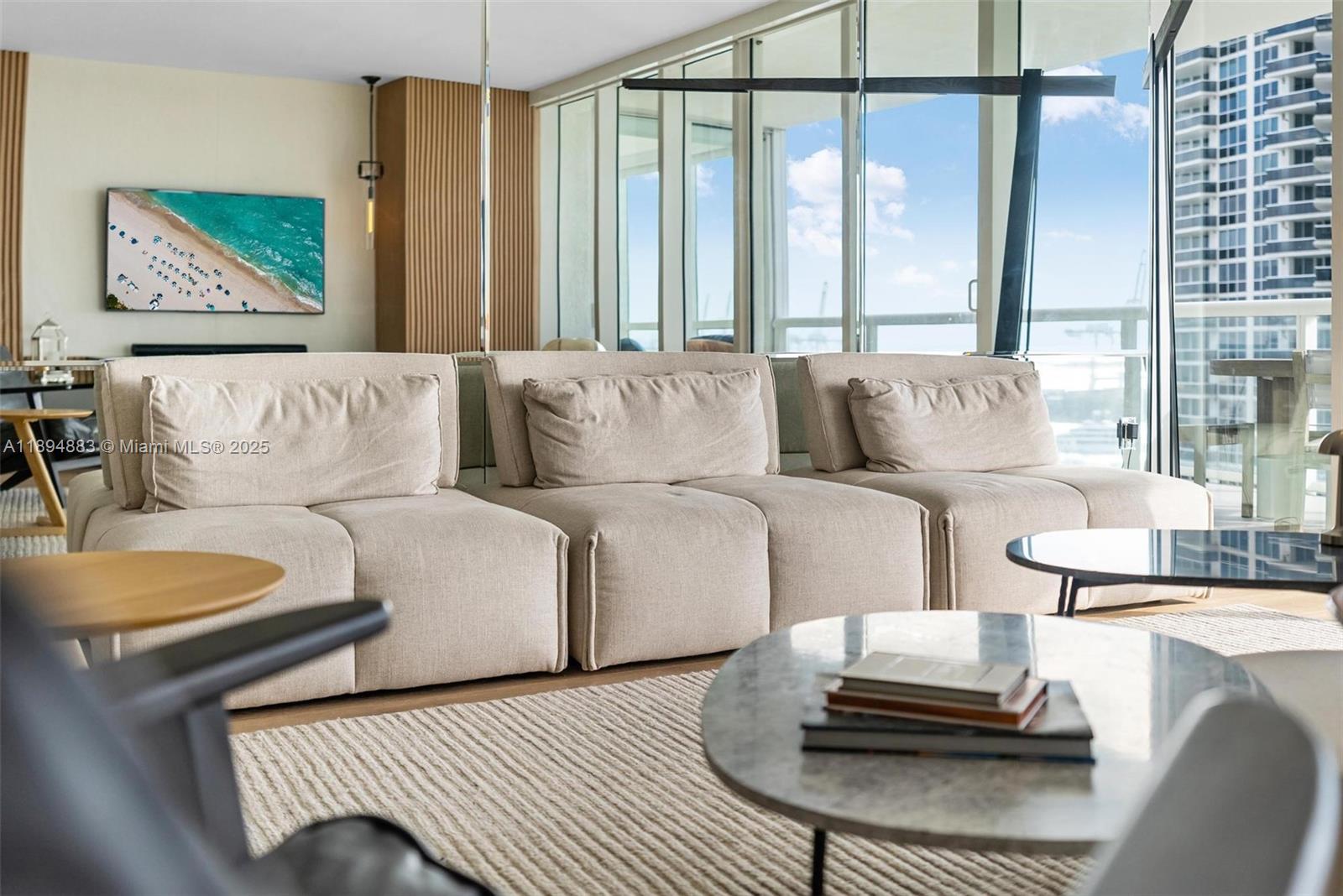 ICON CONDO - Residential Lease