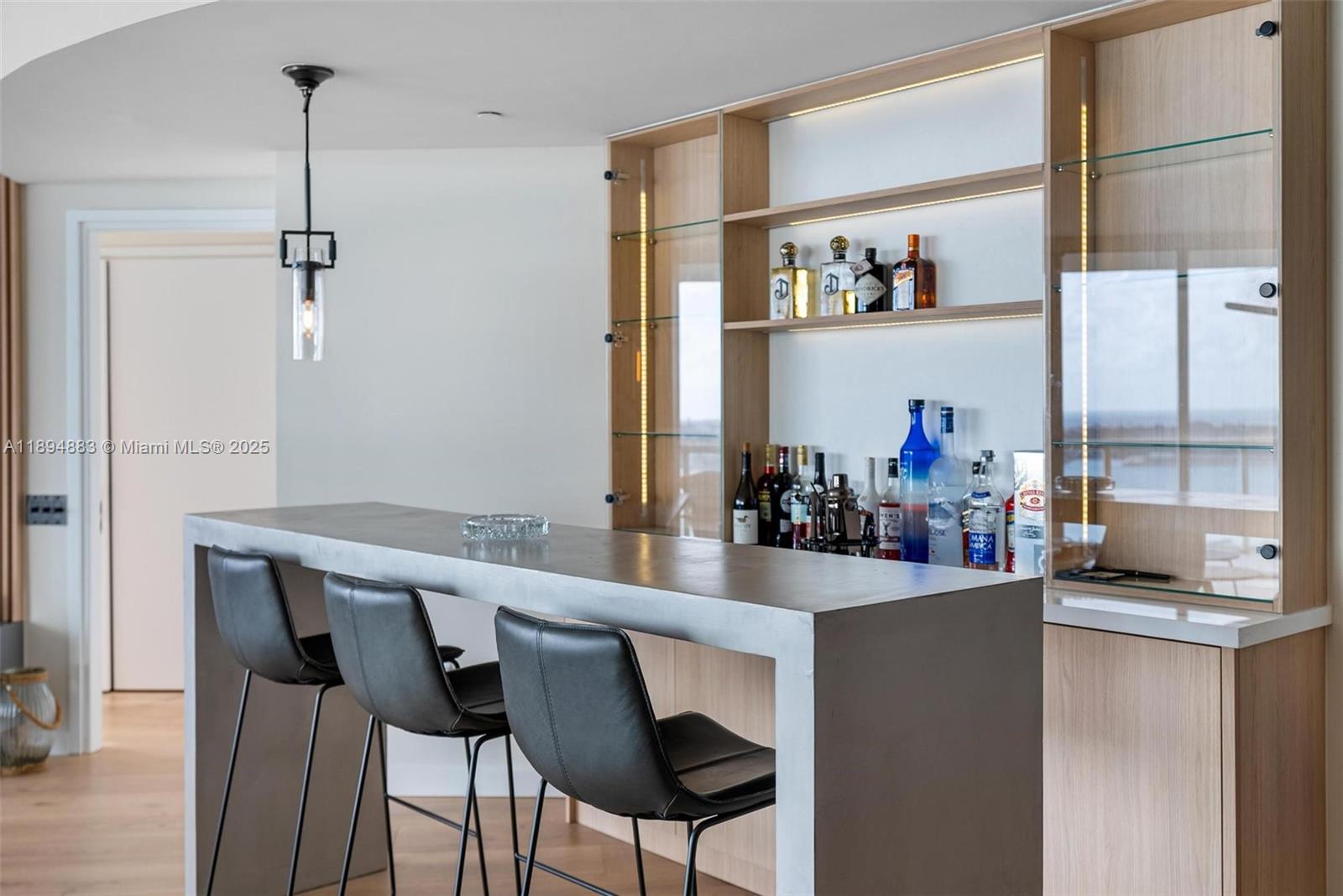 ICON CONDO - Residential Lease