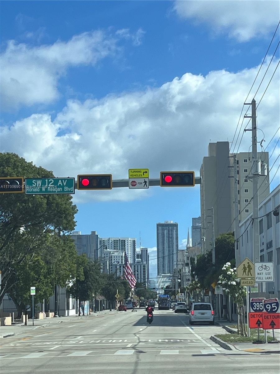 PINAR II CONDO - Residential