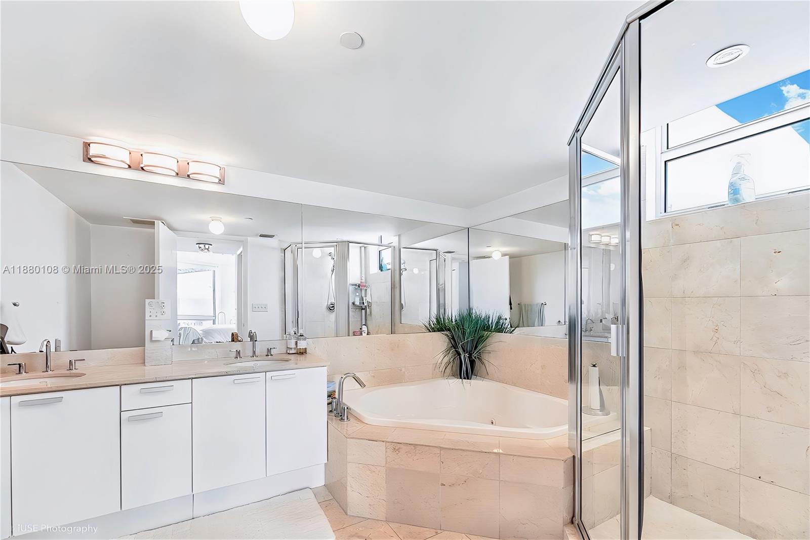 THE ATRIUM AT AVENTURA CO - Residential