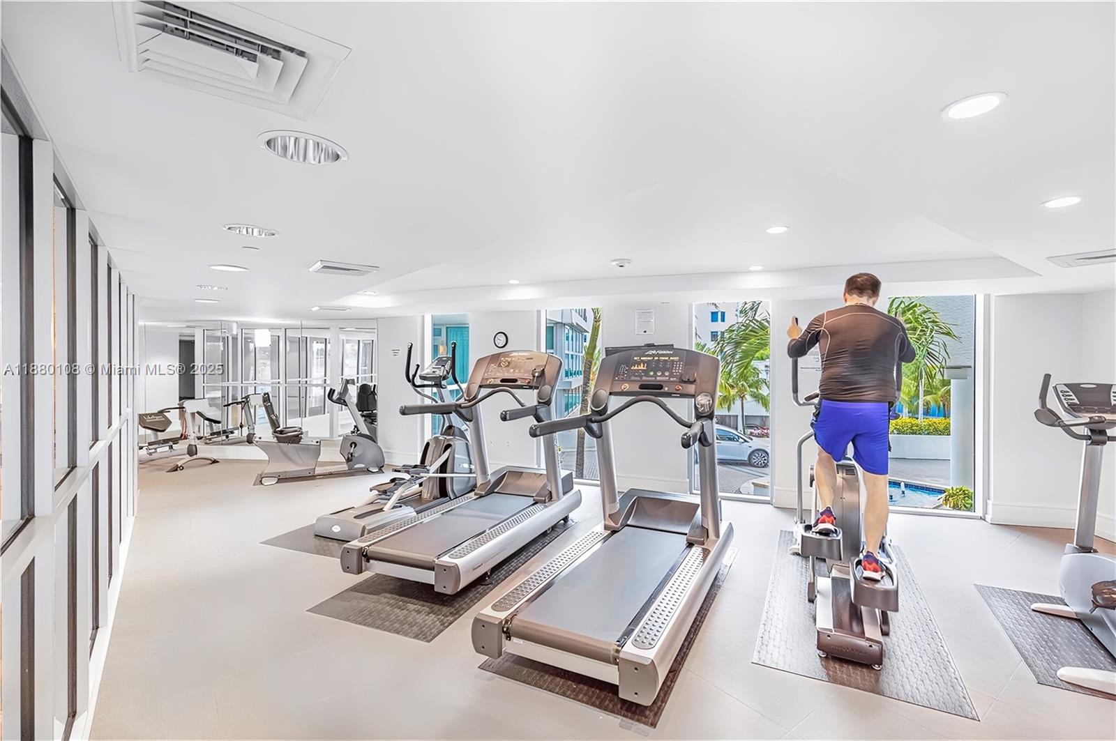 THE ATRIUM AT AVENTURA CO - Residential