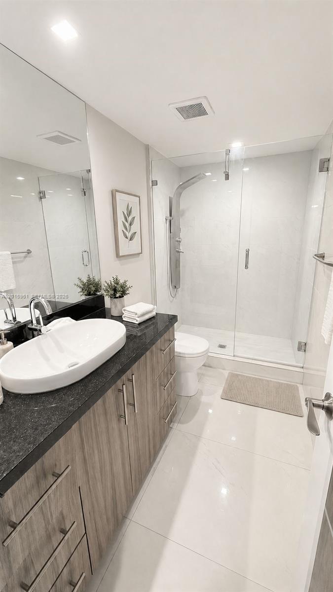 OCEANVIEW BUILDING B COND - Residential