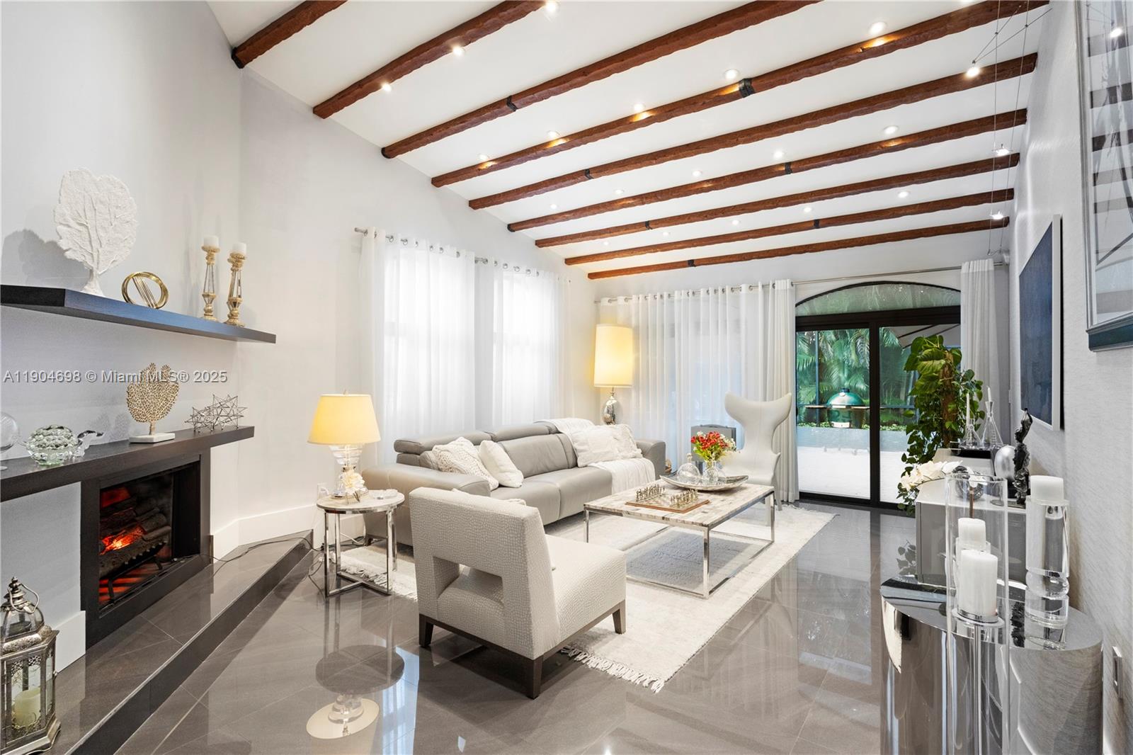 DORAL COLONY PHASE I - Residential