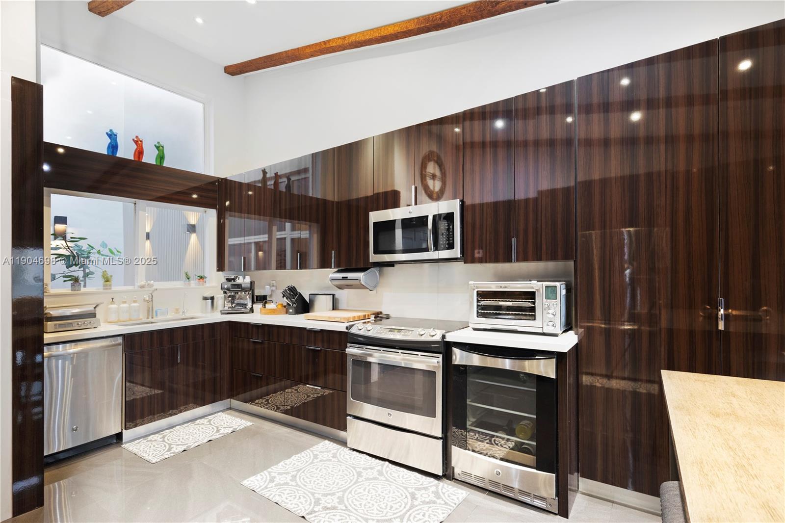 DORAL COLONY PHASE I - Residential