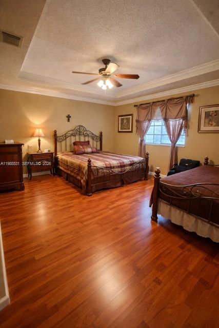 FOREST LAKES GARDENS SEC - Residential