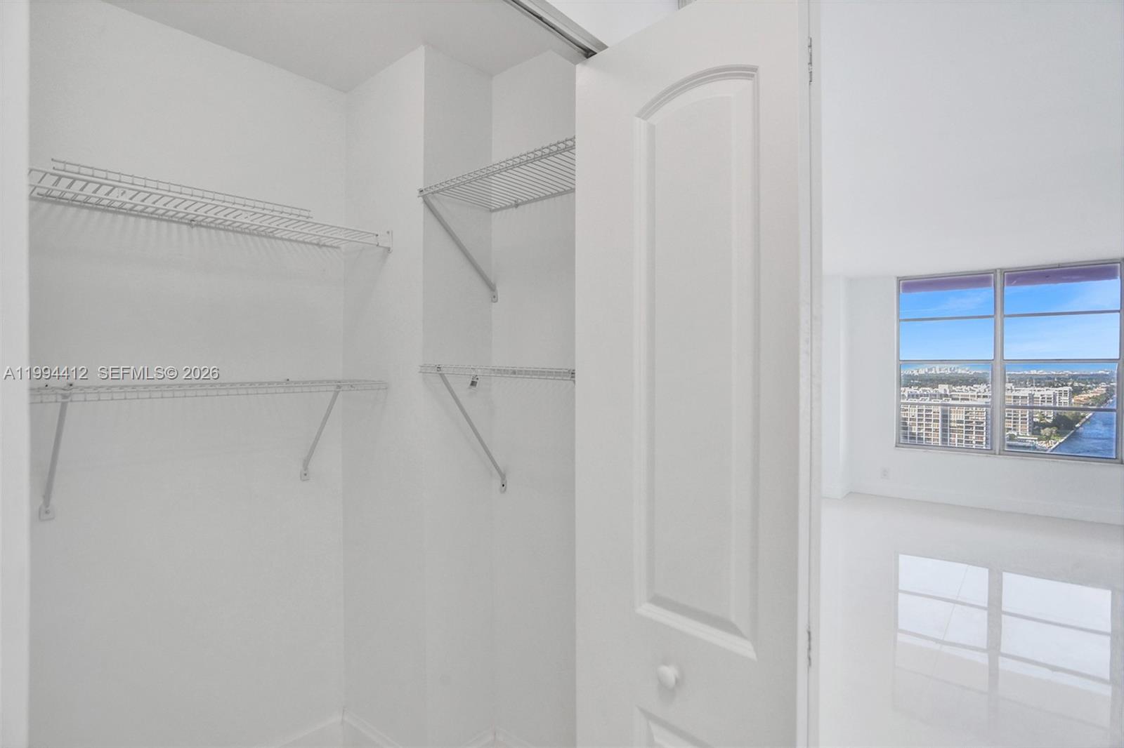 HALLMARK OF HOLLYWOOD CON - Residential Lease