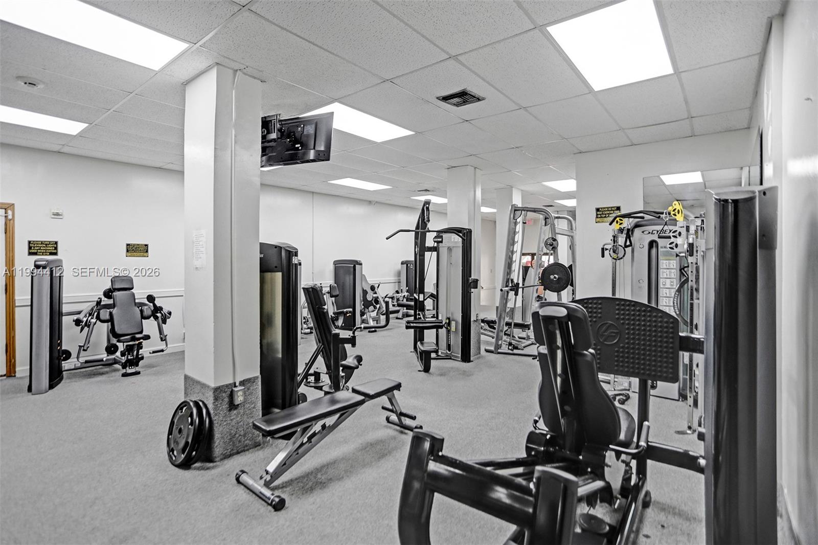 HALLMARK OF HOLLYWOOD CON - Residential Lease