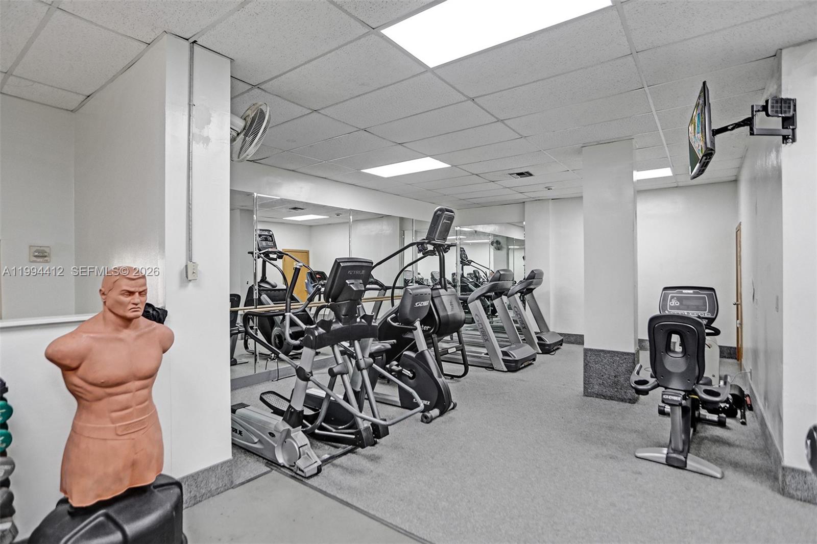 HALLMARK OF HOLLYWOOD CON - Residential Lease