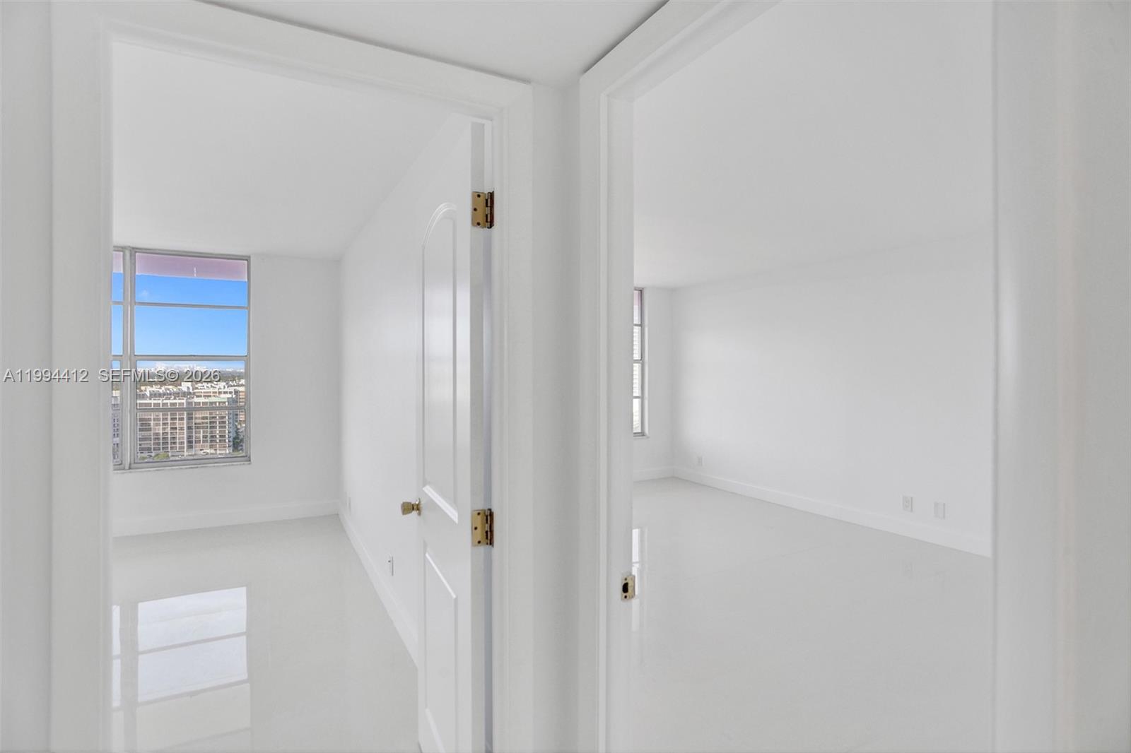 HALLMARK OF HOLLYWOOD CON - Residential Lease