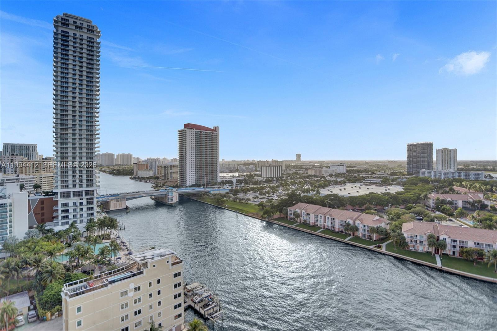 HALLMARK OF HOLLYWOOD CON - Residential Lease